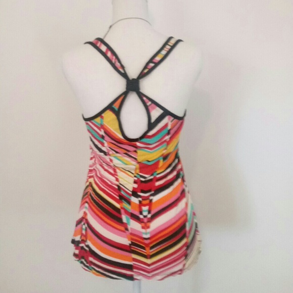 Lined-pattern tank top - Picture 2 of 6